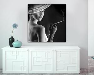 Quadro su tela ARTE 50x50cm SENSUAL LOOK del brand Lupia, categoria: Arredo e decorazioni > Quadri e Tele > Quadri bianco e nero.