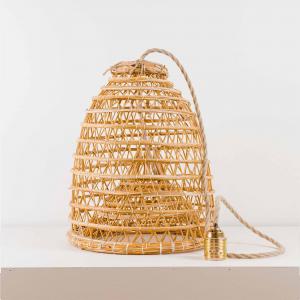 Lampadario in giunco Nassa Salentina, complemento d'arredo in stile marino, lampada decorativa per Cucina, Soggiorno, Casa al Mare - 30x37 cm del brand Maestro d'arte Felice, categoria: Artigianato salentino > Lavorazioni in giunco > Lampade.