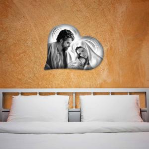 Capezzale sacra famiglia in legno HEART NATIVITY GREY 50X65 cm del brand Lupia, categoria: Arredo e decorazioni > Decorazioni da parete > Capezzali.