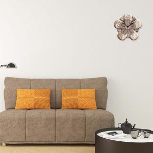 Lupia - Orologio da Parete FLOWER SHABBY WHITE, Forma Fiore, Funzionale ed Elegante, Movimento al Quarzo, 32x32 cm, Adatto a Tutti gli Ambienti, Made in Italy, lavorato in Legno mdf del brand Lupia, categoria: Complementi d'arredo > Orologi > Orologi da parete.