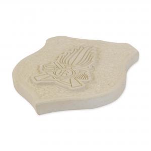 Statuetta Crest Guardia di Finanza Scudetto in Pietra Leccese 18,5x21 cm del brand Maestro d'arte De Iaco Alfredo, categoria: Artigianato salentino > Pietra leccese e carparo > Sculture.