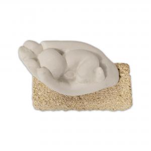 Bomboniera Statuetta NEWBORN Piccola scultura soprammobile per Battesimo nascita in Pietra Leccese 7,5x4 H 6 cm del brand Maestro d'arte De Iaco Alfredo, categoria: Artigianato salentino > Pietra leccese e carparo > Sculture.