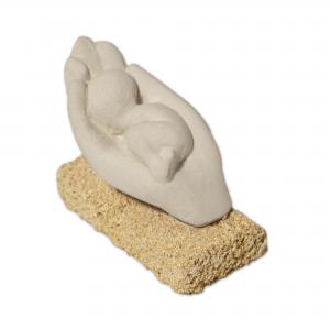 Bomboniera Statuetta NEWBORN Piccola scultura soprammobile per Battesimo nascita in Pietra Leccese 7,5x4 H 6 cm del brand Maestro d'arte De Iaco Alfredo, categoria: Artigianato salentino > Pietra leccese e carparo > Sculture.