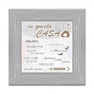 Quadro Moderno con mattonella Ceramica stampata, cornice shabby Boston 30x30 cm IN QUESTA CASA - cornice Boston Beige del brand Lupia, categoria: Arredo e decorazioni > Quadri e Tele > Quadri su ceramica.