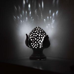 NEW Pumo BIANCO Salentino lavorato con micro LED decorazione in ceramica tipica pugliese - Piccolo H 9 cm del brand Lupia, categoria: Artigianato salentino > Ceramica Salentina > Pumo Salentino.