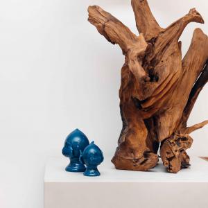 PUMO colorato BLU Salentino Chiuso NEW decorazione in ceramica tipica pugliese - Medio H 12 cm del brand Lupia, categoria: Idee regalo e bomboniere > Oggettistica > Statuette Ceramica.