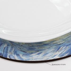 Sottotutto decorato in Legno Rotondo Sotto bicchiere, piatto, pentola NOTTE STELLATA - 32 cm 1 pz del brand Lupia, categoria: Tavola e cucina > Accessori per la Tavola > Sottopentole, Sottopiatti e Sottobicchieri.