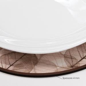 Sottotutto decorato in Legno Rotondo Sotto bicchiere, piatto, pentola LEAVES BROWN - 20 cm Set 2 pz del brand Lupia, categoria: Tavola e cucina > Accessori per la Tavola > Sottopentole, Sottopiatti e Sottobicchieri.