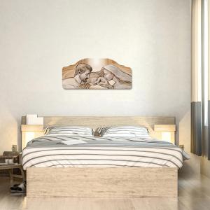 Quadro moderno Capezzale sacra famiglia 42x92 cm HOLY KISS BROWN su tavola lavorata del brand Lupia, categoria: Arredo e decorazioni > Decorazioni da parete > Capezzali.