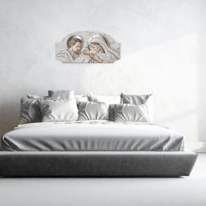 Quadro moderno Capezzale Sacra Famiglia FASHION TABLE 50x100 cm THE KISS CERAMIC MIX su tavola lavorata del brand Mami, categoria: Arredo e decorazioni > Decorazioni da parete > Capezzali.