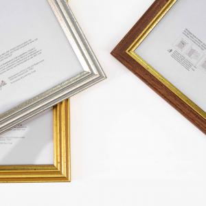 Cornice portafoto da parete argento SILVER, per foto, stampe artistiche, poster, quadri moderni - 50x70 cm del brand Lupia, categoria: Arredo e decorazioni > Cornici e Portafoto > Cornici portafoto da parete.