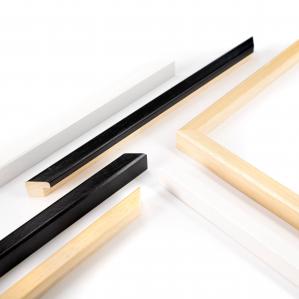 Cornice foto legno KRONOS Nera, per stampe, pergamene diplomi, poster, quadri moderni - 13x18 cm VETRO - da Tavolo del brand Lupia, categoria: Arredo e decorazioni > Cornici e Portafoto > Cornici portafoto da tavolo.