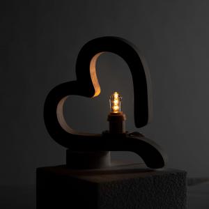 Lampada da tavolo o parete in legno CUORE degli innamorati 21x21 cm LUMINARIA d'arredo pugliese  - Lampadina Bianco Caldo del brand Lupia, categoria: Artigianato salentino > Luminarie Salentine > Luminaria.