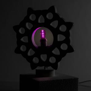 Lampada da tavolo in legno ROSONE SALENTINO 21x21 cm LUMINARIA d'arredo pugliese - Lampadina Bianco Caldo del brand Lupia, categoria: Artigianato salentino > Luminarie Salentine > Luminaria.