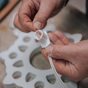 Lampada da tavolo in legno PUMO SALENTINO 21x21 cm LUMINARIA d'arredo pugliese - Lampadina Bianco Caldo del brand Lupia, categoria: Artigianato salentino > Luminarie Salentine > Luminaria.