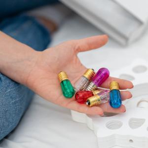 Lampada da tavolo in legno PUMO SALENTINO 21x21 cm LUMINARIA d'arredo pugliese - Lampadina Bianco Caldo del brand Lupia, categoria: Artigianato salentino > Luminarie Salentine > Luminaria.