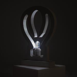 Lampada da tavolo o parete in legno MONGOLFIERA 15,5x2xH23 cm LUMINARIA d'arredo pugliese  - Lampadina Fucsia del brand Lupia, categoria: Artigianato salentino > Luminarie Salentine > Luminaria.