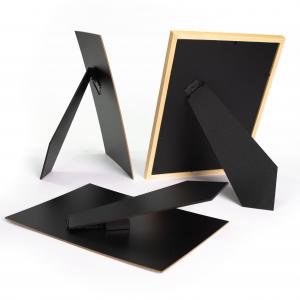 Set 3 pezzi SCHIENALE UNIVERSALE portafoto quadretti da tavola con cerniera scorrevole in fibra di Legno laccato Nero - 10x15 cm del brand Lupia, categoria: Arredo e decorazioni > Cornici e Portafoto > Cornici portafoto da tavolo.