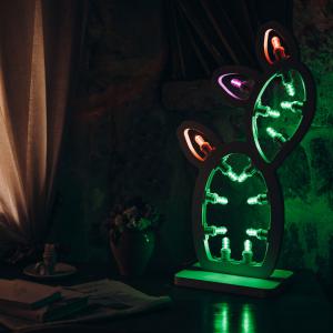Lampada da tavolo in Legno FICO d'India o CACTUS Grande 25x19xH64,5 cm LUMINARIA d'arredo pugliese 15 lampadine colorate del brand Lupia, categoria: Artigianato salentino > Luminarie Salentine > Luminaria.