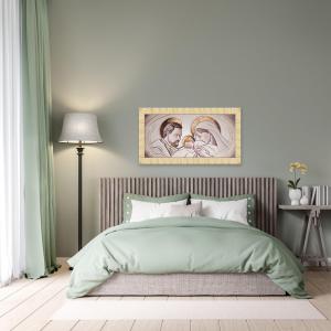 Quadro moderno Sacra famiglia cornice PRINCE 63x133 cm THE KISS CERAMIC ORO GOLD del brand Lupia, categoria: Arredo e decorazioni > Quadri e Tele > Riproduzioni sacre.