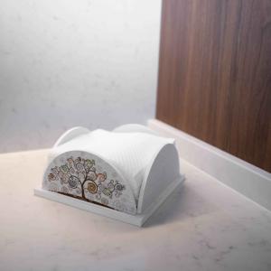 Set 3 pezzi NEW Porta Bicchieri, Porta Tovaglioli e Porta Rotolo in legno Albero della vita Shabby WHITE Tree White del brand Lupia, categoria: Collezioni > TREE stile Albero della Vita > TREE stile Albero della Vita.