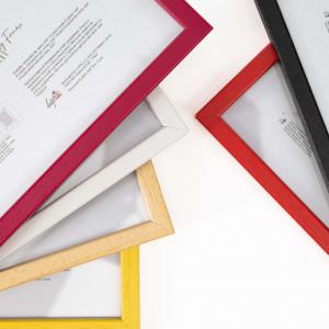 Cornice portafoto in legno da parete BOMBER FUCSIA, per foto, stampe artistiche, poster, quadri moderni - 10x15 cm del brand Lupia, categoria: Arredo e decorazioni > Cornici e Portafoto > Cornici portafoto da parete.