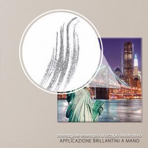 Set 3 pezzi Quadri su tela Canvas Day Brillant con glitter NEW CITY 38x38 cm, tema cittÃ  del mondo, per soggiorno, capezzale camera da letto, cucina del brand Lupia, categoria: Arredo e decorazioni > Quadri e Tele > Quadri su tela.