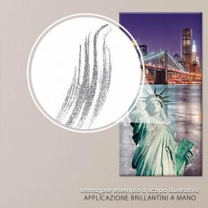 Set 3 pezzi Quadri su tela Canvas Day Brillant con glitter NEW CITY 38x75 cm, tema cittÃ  del mondo, per soggiorno, capezzale camera da letto, cucina del brand Lupia, categoria: Arredo e decorazioni > Quadri e Tele > Quadri su tela.