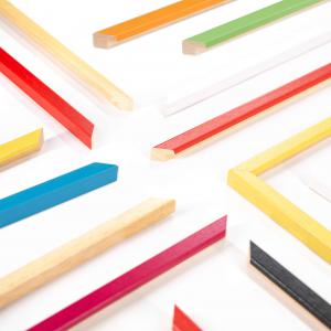 Cornice portafoto in legno da parete BOMBER ARANCIONE, per foto, stampe artistiche, poster, quadri moderni - 15x20 cm del brand Lupia, categoria: Arredo e decorazioni > Cornici e Portafoto > Cornici portafoto da parete.