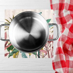 Sottotutto decorato con stampa a colori in Legno QUADRATO Sotto bicchiere, piatto, pentola con varie dimensioni - 32x32 cm LEAVES MIX del brand Lupia, categoria: Tavola e cucina > Accessori per la Tavola > Sottopentole, Sottopiatti e Sottobicchieri.