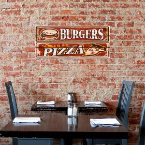 Lupia - Quadro moderno Stampa su Legno MDF BOARD 40x90 cm, stile stampa su assi legno, Per Soggiorno, bar, cucina, caffetteria, pub - VESPA ITALIAN STYLE BROWN del brand Lupia, categoria: Arredo e decorazioni > Quadri e Tele > Quadri su Legno.