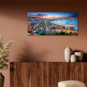 Lupia - Quadro moderno su Tela Canvas DEEP 65X143 cm, con paesaggi e localismi italiani, per casa, soggiorno, capezzale camera da letto, hotel, ufficio, NAPOLI - GOLFO SERA                    del brand Lupia, categoria: Arredo e decorazioni > Quadri e Tele > Quadri cittÃ  e Localismi.