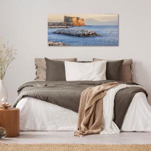 Lupia - Quadro moderno su Tela Canvas DEEP 65X143 cm, con paesaggi e localismi italiani, per casa, soggiorno, capezzale camera da letto, hotel, ufficio, NAPOLI - MARE-SCOGLIO-CASTELLO         del brand Lupia, categoria: Arredo e decorazioni > Quadri e Tele > Quadri cittÃ  e Localismi.