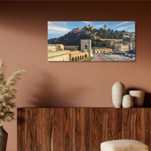 Lupia - Quadro moderno su Tela Canvas DEEP 65X143 cm, con paesaggi e localismi italiani, per casa, soggiorno, capezzale camera da letto, hotel, ufficio, ANCONA - PANORAMA GIORNO               del brand Lupia, categoria: Arredo e decorazioni > Quadri e Tele > Quadri cittÃ  e Localismi.