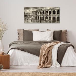 Lupia - Quadro moderno su Tela Canvas DEEP 65X143 cm, con paesaggi e localismi italiani, per casa, soggiorno, capezzale camera da letto, hotel, ufficio, VERONA - ARENA OLD                     del brand Lupia, categoria: Arredo e decorazioni > Quadri e Tele > Quadri cittÃ  e Localismi.