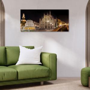 Lupia - Quadro moderno su Tela Canvas DEEP 65X143 cm, con paesaggi e localismi italiani, per casa, soggiorno, capezzale camera da letto, hotel, ufficio, MILANO - COLLAGE NOTTE                 del brand Lupia, categoria: Arredo e decorazioni > Quadri e Tele > Quadri cittÃ  e Localismi.