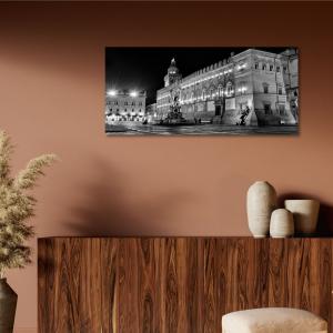 Lupia - Quadro moderno su Tela Canvas DEEP 65X143 cm, con paesaggi e localismi italiani, per casa, soggiorno, capezzale camera da letto, hotel, ufficio, BOLOGNA - PIAZZA DEL NETTUNO BLACK     del brand Lupia, categoria: Arredo e decorazioni > Quadri e Tele > Quadri cittÃ  e Localismi.