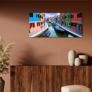 Lupia - Quadro moderno su Tela Canvas DEEP 65X143 cm, con paesaggi e localismi italiani, per casa, soggiorno, capezzale camera da letto, hotel, ufficio, VENEZIA - CANALE CASE COLORATE         del brand Lupia, categoria: Arredo e decorazioni > Quadri e Tele > Quadri cittÃ  e Localismi.
