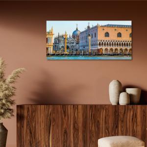 Lupia - Quadro moderno su Tela Canvas DEEP 65X143 cm, con paesaggi e localismi italiani, per casa, soggiorno, capezzale camera da letto, hotel, ufficio, VENEZIA - PIAZZA SAN MARCO GIORNO      del brand Lupia, categoria: Arredo e decorazioni > Quadri e Tele > Quadri cittÃ  e Localismi.