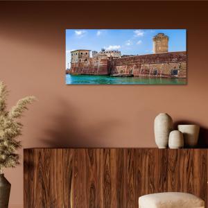 Lupia - Quadro moderno su Tela Canvas DEEP 65X143 cm, con paesaggi e localismi italiani, per casa, soggiorno, capezzale camera da letto, hotel, ufficio, LIVORNO - FORTEZZA VECCHIA             del brand Lupia, categoria: Arredo e decorazioni > Quadri e Tele > Quadri cittÃ  e Localismi.
