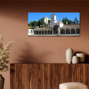 Lupia - Quadro moderno su Tela Canvas DEEP 65X143 cm, con paesaggi e localismi italiani, per casa, soggiorno, capezzale camera da letto, hotel, ufficio, UDINE - CASTELLO                       del brand Lupia, categoria: Arredo e decorazioni > Quadri e Tele > Quadri cittÃ  e Localismi.