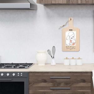 Lupia - Tagliere Decorativo con Manico, Frasi e disegni a Tema, colorato, Souvenir Artigianale, Appendibile in Cucina, Made in Italy, Legno multistrato del brand Lupia, categoria: Idee regalo e bomboniere > Bomboniere > Bomboniere Taglieri decorativi, disponibile su Vorreishop.