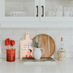 Lupia - Tagliere Decorativo con Manico, Frasi e disegni a Tema, colorato, Souvenir Artigianale, Appendibile in Cucina, Made in Italy, Legno multistrato del brand Lupia, categoria: Idee regalo e bomboniere > Bomboniere > Bomboniere Taglieri decorativi, disponibile su Vorreishop.