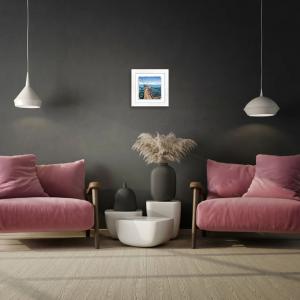 Lupia - Quadro moderno con paesaggi e localismi italiani, Ceramica e Stampa Rilievo, Cornice Legno Shabby Modern bianca, Decorazione Parete, Quadretti Soggiorno, 29x29 cm, PESCARA COSTA TRABOCCO del brand Lupia, categoria: Arredo e decorazioni > Quadri e Tele > Quadri su ceramica, disponibile su Vorreishop.