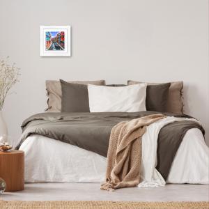 Lupia - Quadro moderno con paesaggi e localismi italiani, Ceramica e Stampa Rilievo, Cornice Legno Shabby Modern bianca, Decorazione Parete, Quadretti Soggiorno, 29x29 cm, VENEZIA CANALE CASE COLORATE del brand Lupia, categoria: Arredo e decorazioni > Quadri e Tele > Quadri città e Localismi, disponibile su Vorreishop.