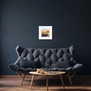 Lupia - Quadro moderno con paesaggi e localismi italiani, Ceramica e Stampa Rilievo, Cornice Legno Shabby Modern bianca, Decorazione Parete Quadretti Soggiorno 29x29 cm VENEZIA GONDOLE ISOLA S.GIORGIO del brand Lupia, categoria: Arredo e decorazioni > Quadri e Tele > Quadri città e Localismi, disponibile su Vorreishop.