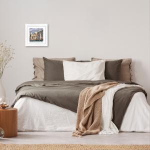 Lupia - Quadro moderno con paesaggi e localismi italiani, Ceramica e Stampa Rilievo, Cornice Legno Shabby Modern bianca, Decorazione Parete Quadretti Soggiorno 29x29 cm VENEZIA PIAZZA SAN MARCO GIORNO del brand Lupia, categoria: Arredo e decorazioni > Quadri e Tele > Quadri città e Localismi, disponibile su Vorreishop.