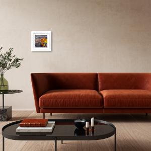 Lupia - Quadro moderno con paesaggi e localismi italiani, Ceramica e Stampa Rilievo, Cornice Legno Shabby Modern bianca, Decorazione Parete, Quadretti Soggiorno, 29x29 cm, GENOVA BASILICA NOTTE del brand Lupia, categoria: Arredo e decorazioni > Quadri e Tele > Quadri città e Localismi, disponibile su Vorreishop.