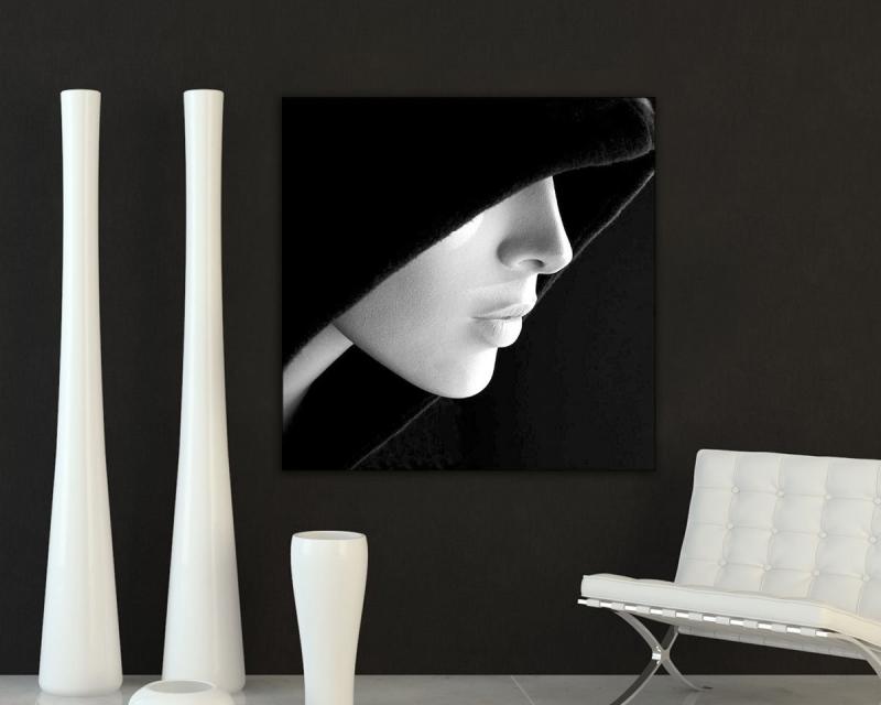 Quadro su tela ARTE 100X100 cm MISTERIOUS FACE del brand Lupia, categoria: Arredo e decorazioni > Quadri e Tele > Quadri bianco e nero.