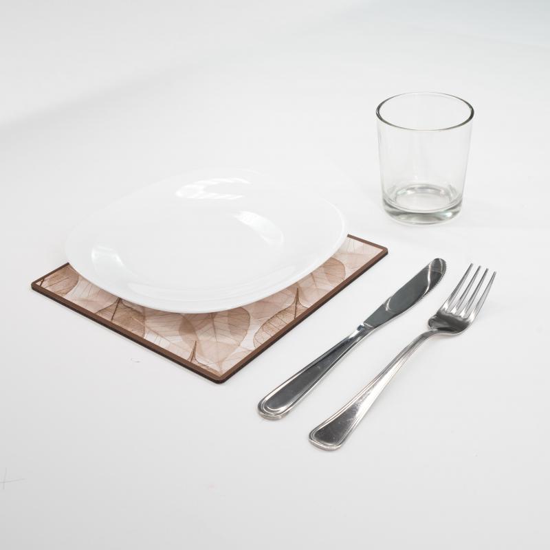 Sottotutto decorato in Legno QUADRATO Sotto bicchiere, piatto, pentola LEAVES BROWN - 32x32 cm del brand Lupia, categoria: Idee regalo e bomboniere > Bomboniere > Bomboniere Segnaposto.